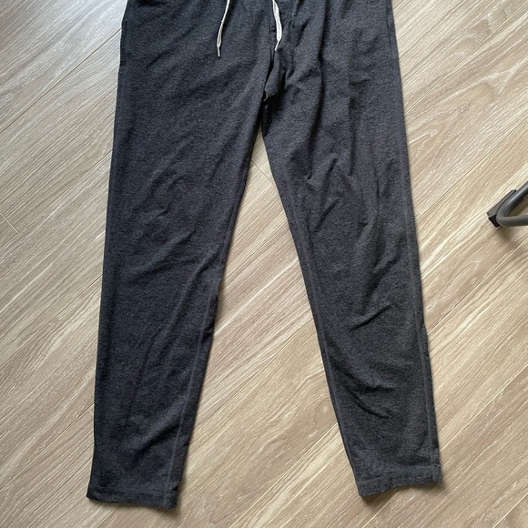 Vuori Men’s Ponto Performance DreamKnit Pants Sz S Charcoal Heather Grey EUC - Picture 3 of 12